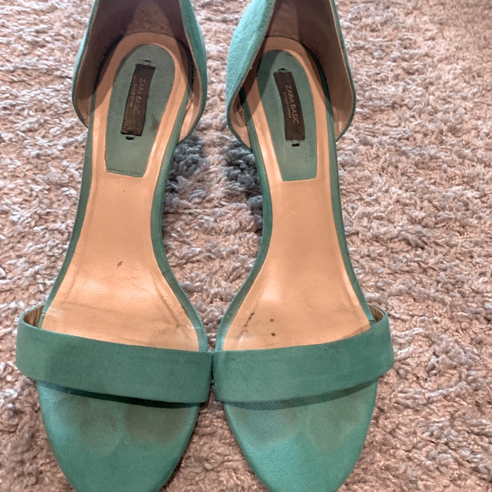 Zara Basics Sling back pump 3 inch heel size 41 which in Us is 10.5